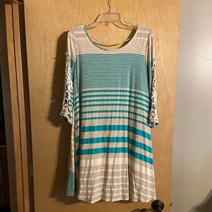 Lace sleeves, boutique, wear with nude leggings